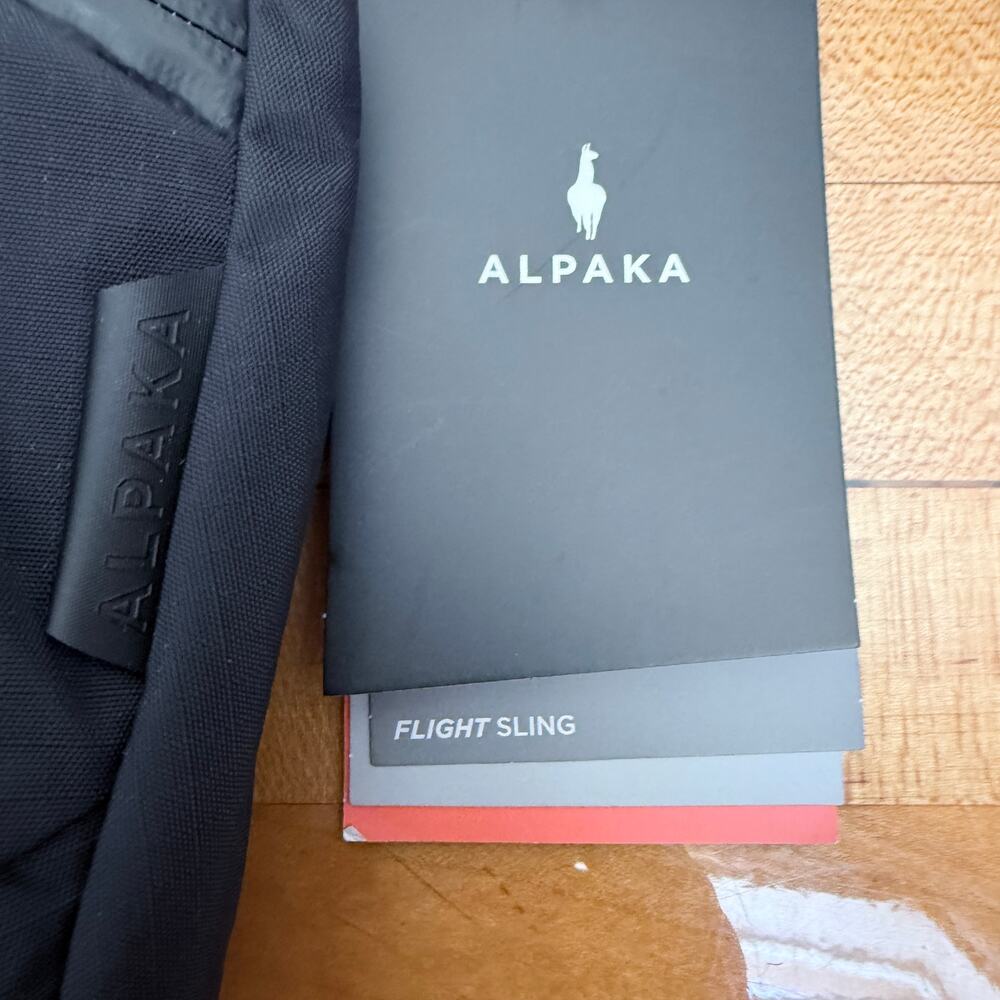 Alpaka Flight Sling 1L Axoflux 210D Black/Gray Crossbody Travel Bag NWT - Picture 11 of 12